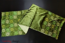 Green silk scarf hand-embroidered with twisted chrysanthemum 60*200 cm